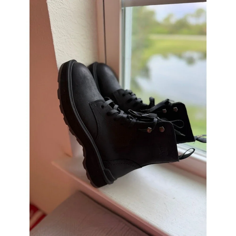 Sorel Hi-Line Lace Up Waterproof Boots in Black/Jet Women’s Size 8 NWOT!